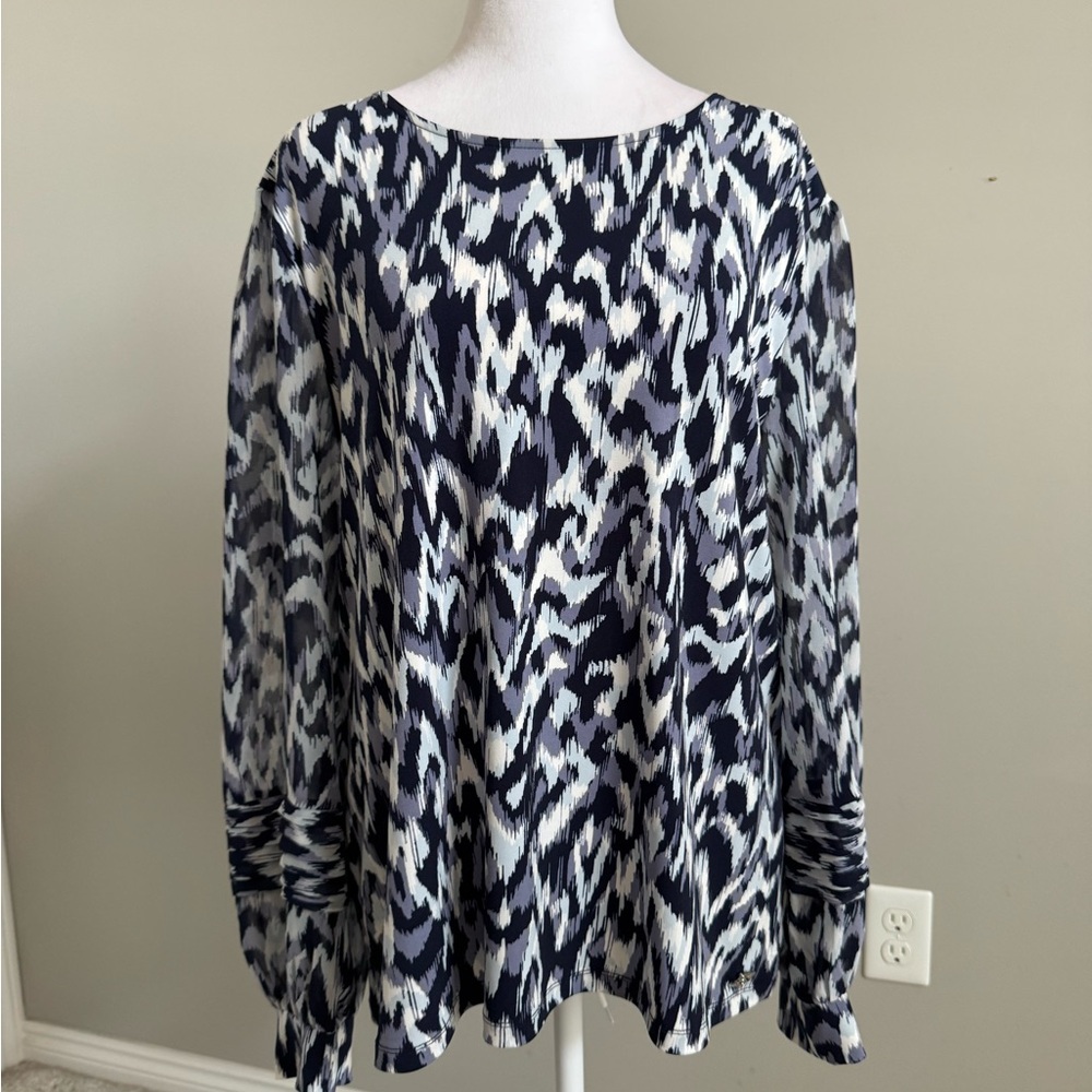 Calvin Klein Blue and White Animal Print Blouse